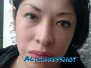 Aliciakisshot