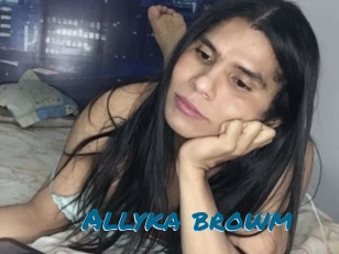 Allyka_browm