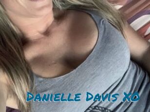 Danielle_Davis_XO