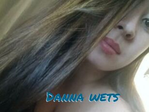 Danna_wets