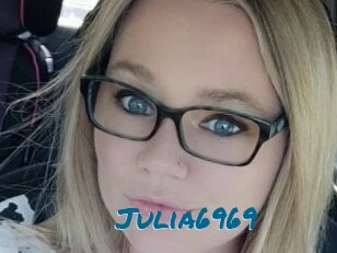 Julia6969