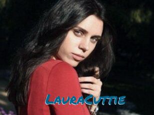 Laura_Cuttie