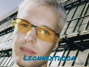 Leonnextdoor