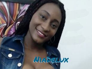 NiaDelux