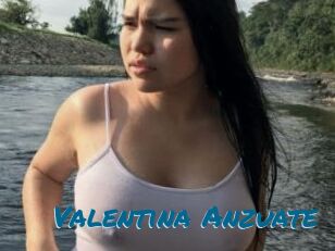 Valentina_Anzuate